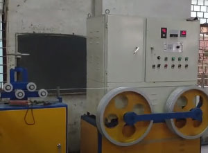 安装在广东富华电缆有限公司高速铝铜线合股机GLTH500型一套生产现场