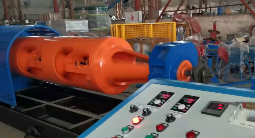 管绞机GJ400-1+6型试机现场