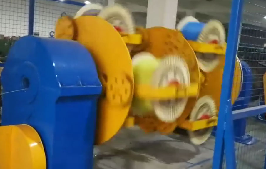 发往浙江华通线缆有限公司成缆机CL630-1+6GR型一套生产现场