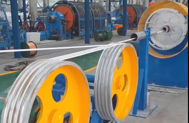 安装在盛隆电器电缆厂成缆机CL630-1+6RK型生产现场