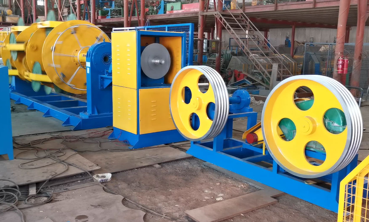 PLC变频控制成缆机CL630-1+9GR型