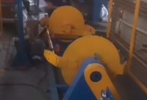 安装在昆明百冠电缆有限公司高速RVS双盘绞线机GSP630ZTD型一套生产现场