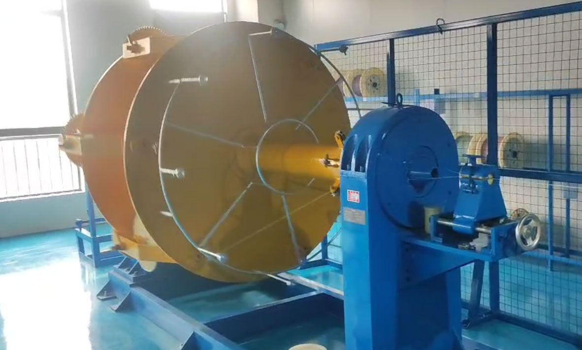 苏州航煜电线电缆有限公司笼绞机LJ400-1+6型安装试机现场